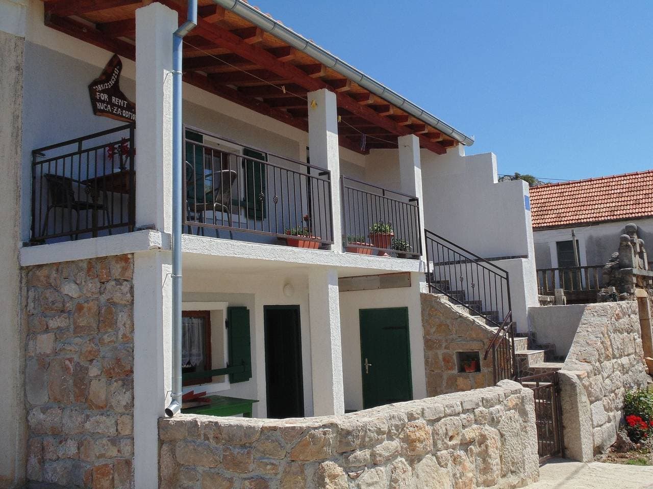 Foto 7 von 38: Ferienhaus in Starigrad am Strand