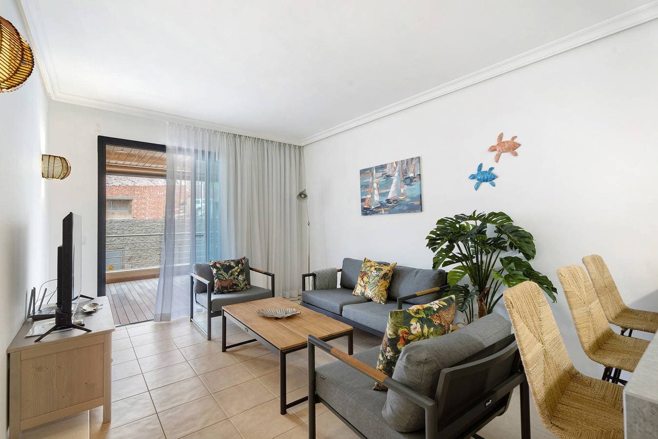 Foto 2 von 26: Ferienwohnung 'Balcón De Los Gigantes' mit Meerblick, WLAN und Klimaanlage