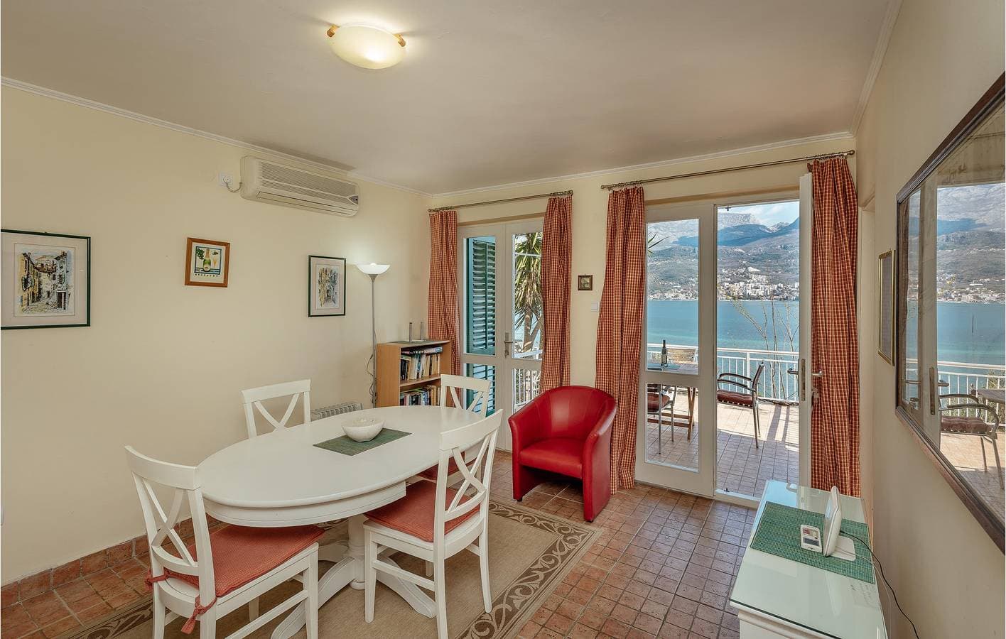 Foto 5 von 31: Ferienhaus für 6 Personen mit Terrasse