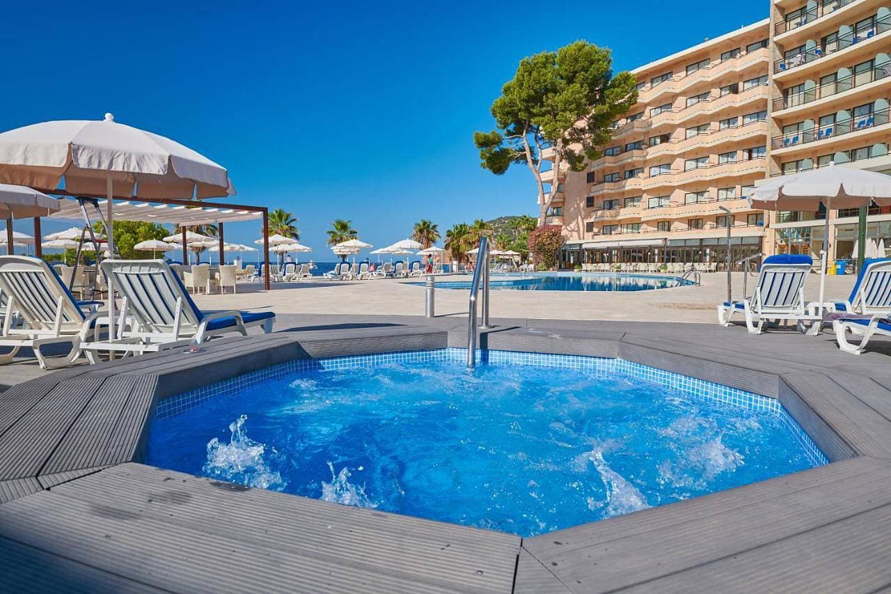 Foto 5 von 9: Double Room with Side Sea View (2 Adults)