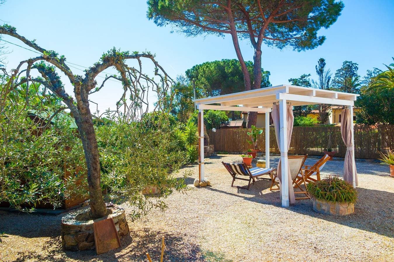 Foto 4 von 17: Ferienwohnung für 6 Personen mit Garten
