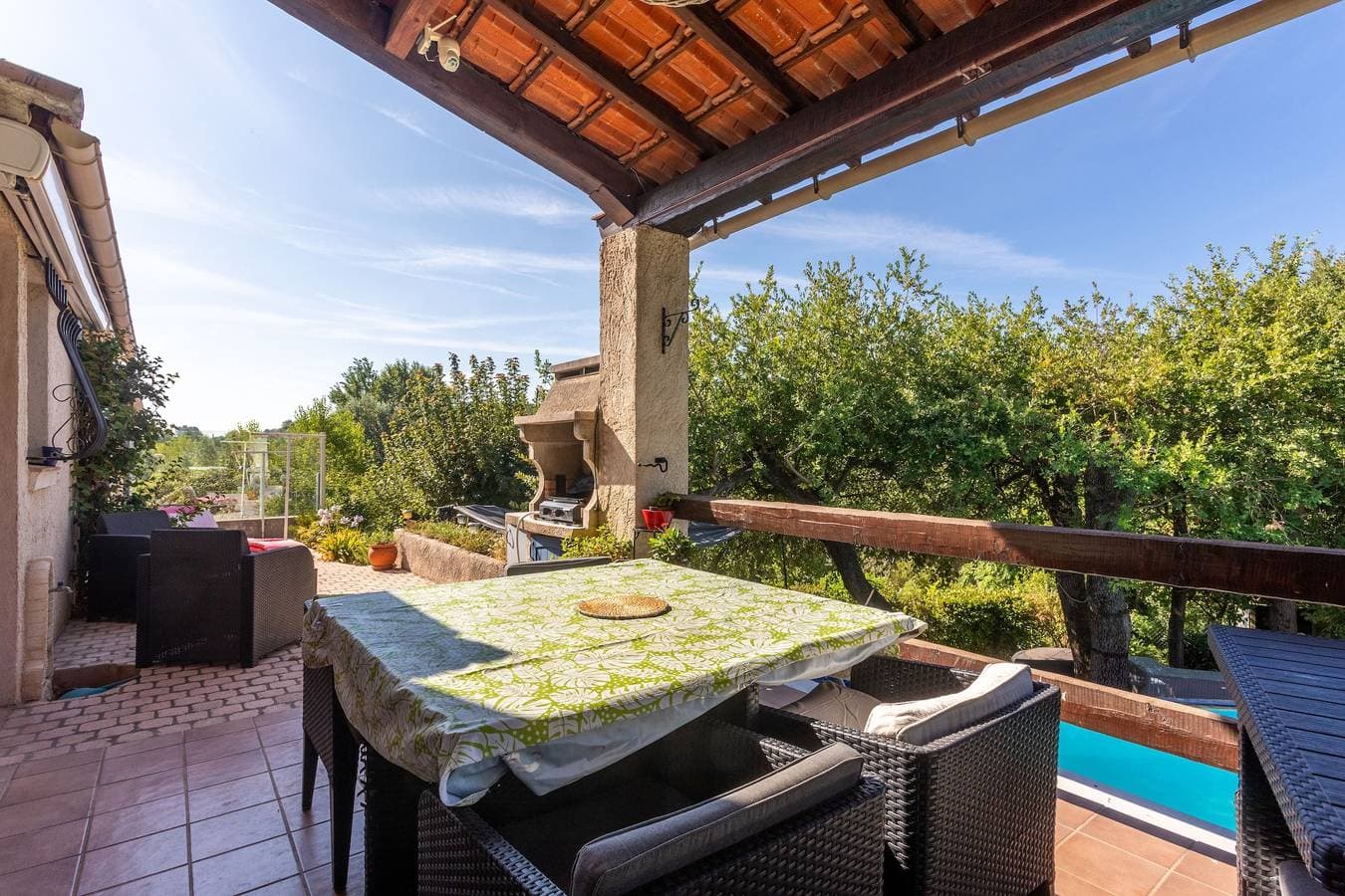 Foto 2 von 35: Villa Mina, 3 Sz, 6 Pers., 2 Bäder, privater Pool, WLAN & Klimaanlage