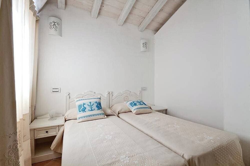Foto 3 von 12: Villa Calicanto East, house with pool 5 minutes from the beach
