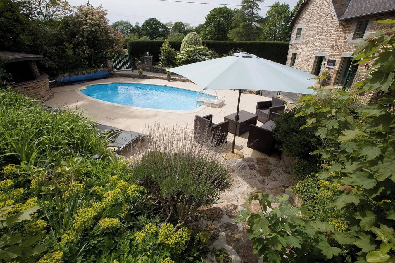 Foto 2 von 84: Haus in Le Val-Saint-Père mit Pool, 268 m²