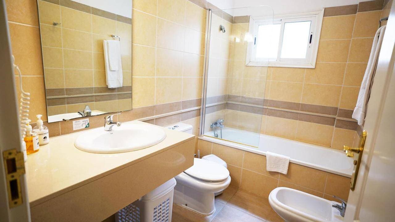 Foto 7 von 26: Two-Bedroom Apartment  (2-5 Adults)