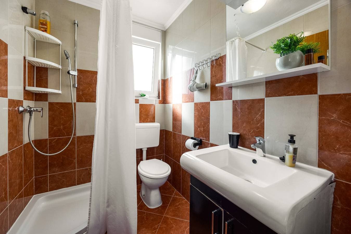 Foto 12 von 26: Mijic Studio 3 - 250 m from the Beach