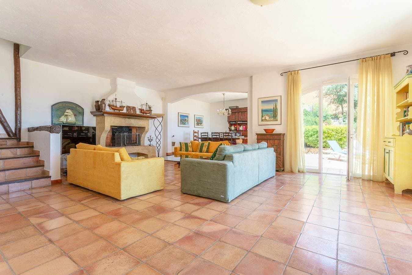 Foto 9 von 32: Villa oberhalb des Hafens von La Figueirette