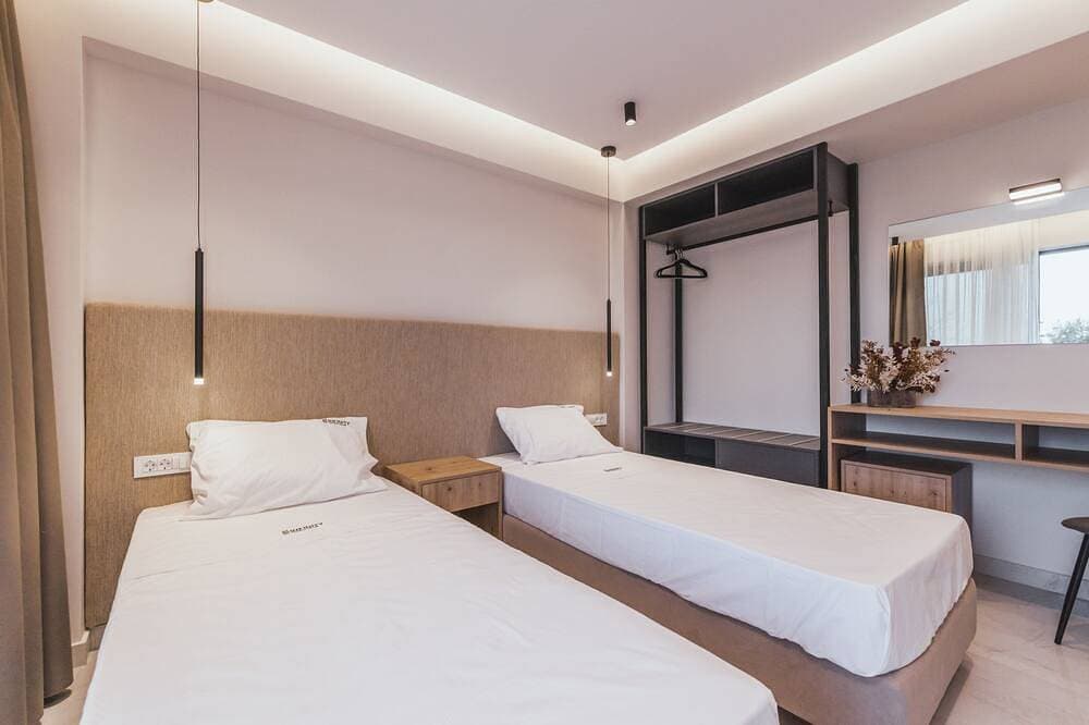 Foto 4 von 30: Infinity Holiday Villas - 4 Bedroom Villa with Private Pool