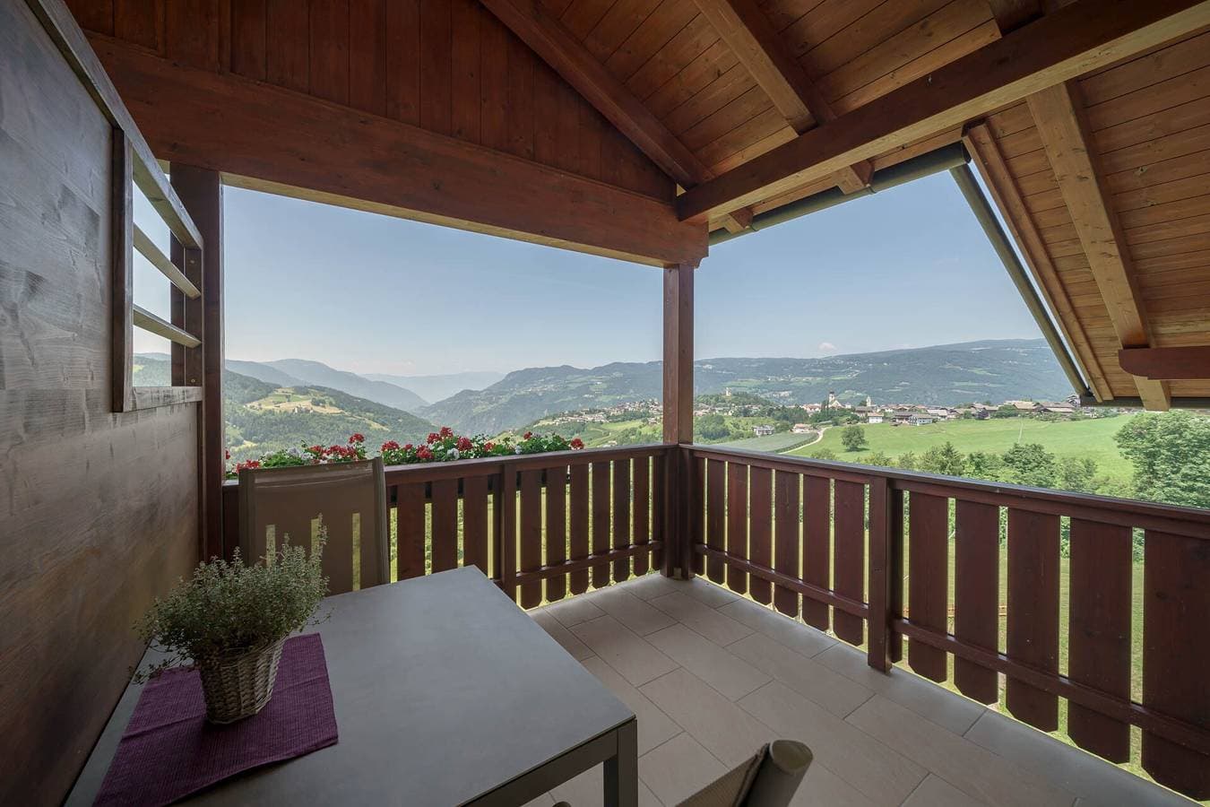 Foto 8 von 11: Ferienwohnung 'Salbei' mit Bergblick, privater Terrasse und Wi-Fi