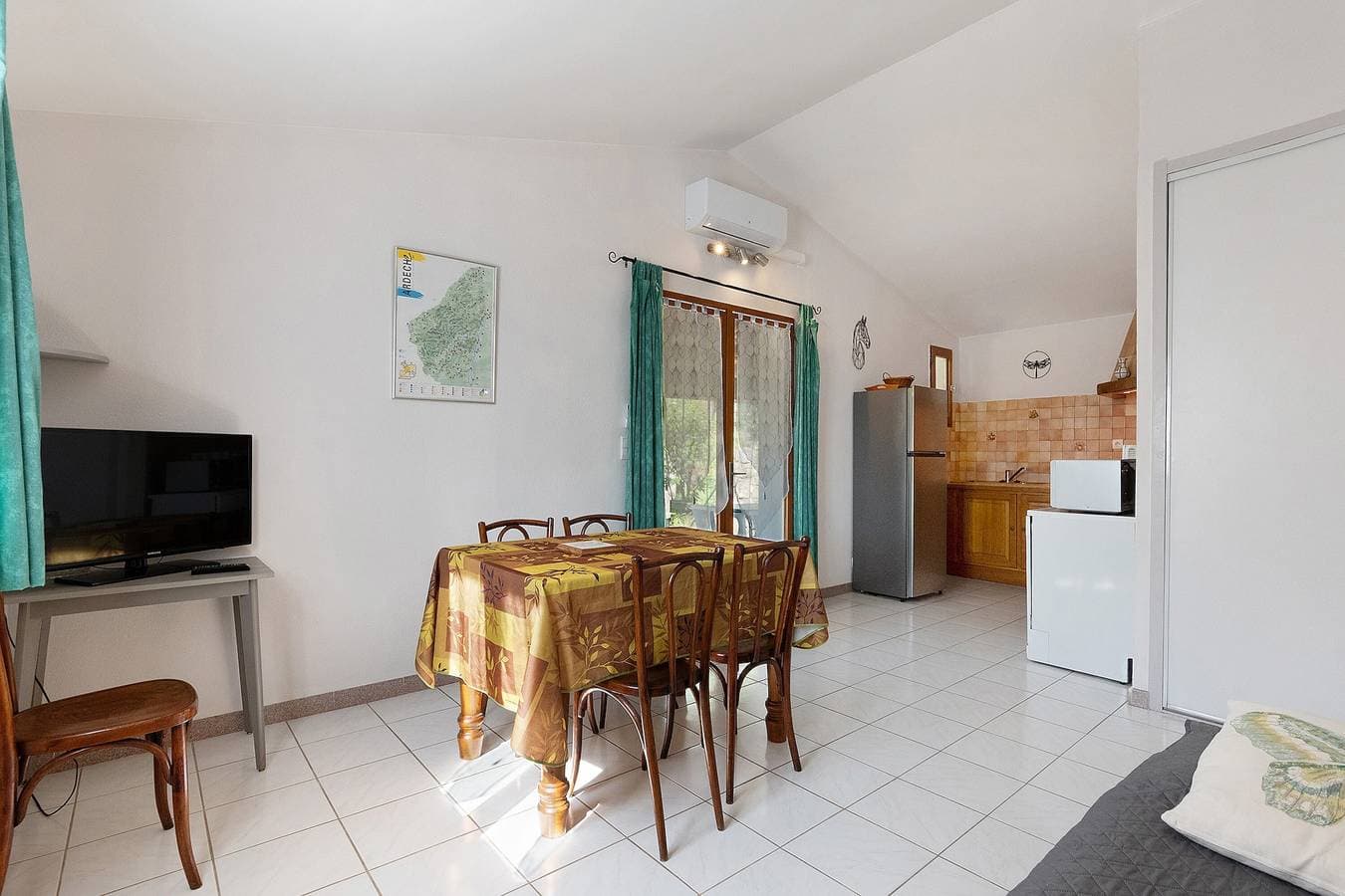 Foto 5 von 19: Gîte Le Micocoulier La Fontinelle – Ruhige Ferienhäuser in der Ardèche