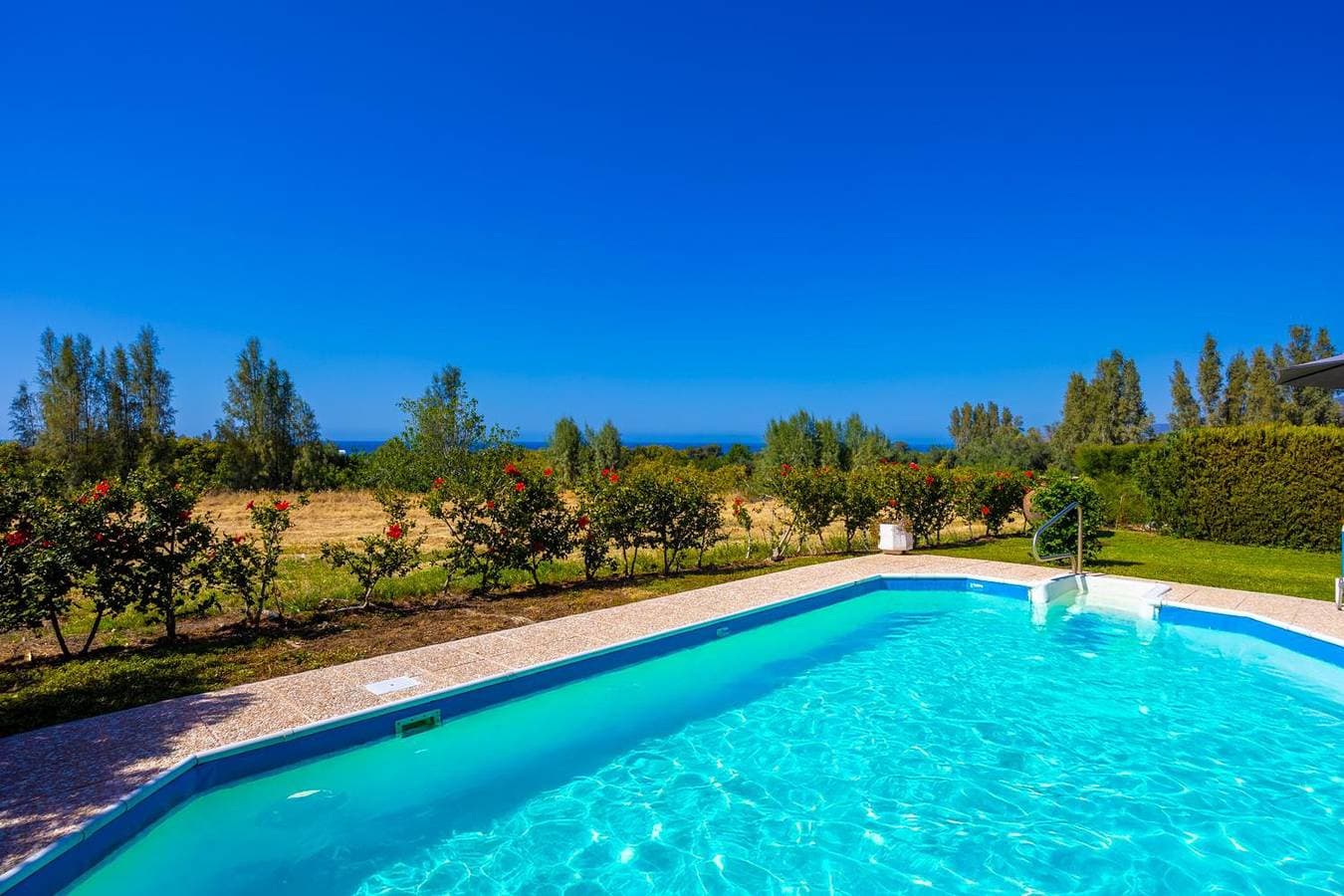 Foto 7 von 29: Villa für 4 Personen mit Balkon