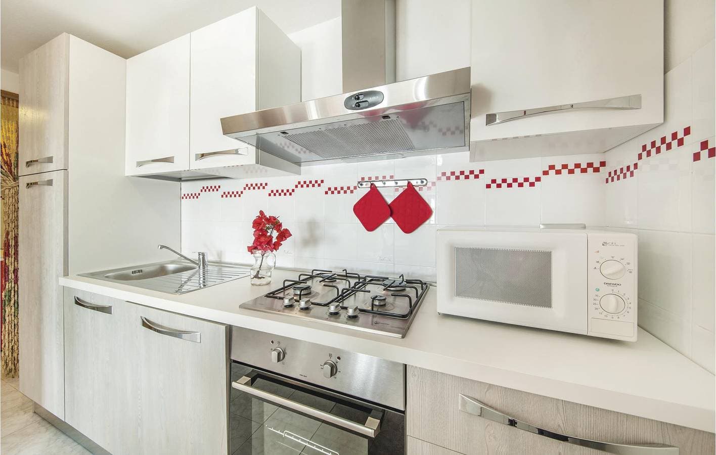 Foto 7 von 16: Gemütliche 1BR Apartment mit Parkplatz, Waschmaschine & Beach Close!