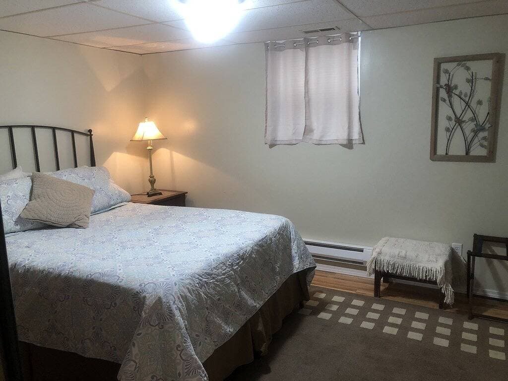 Peaceful Haven In Park Like Setting 2 Miles from downtown Coeur D Alene 1