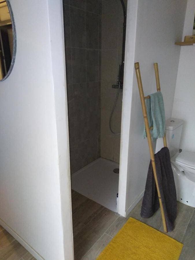 Foto 4 von 5: Double Room with Private Bathroom