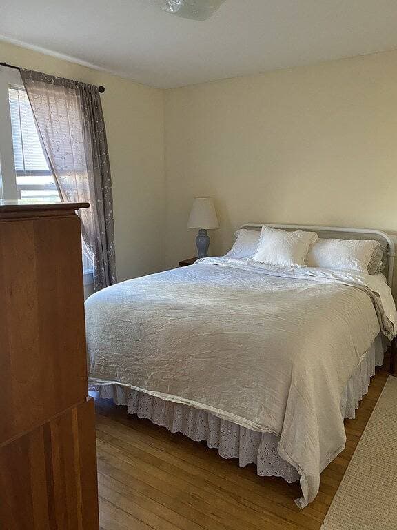 Foto 2 von 29: Beautiful Home in Ontonagon - 2 blocks from Lake Superior