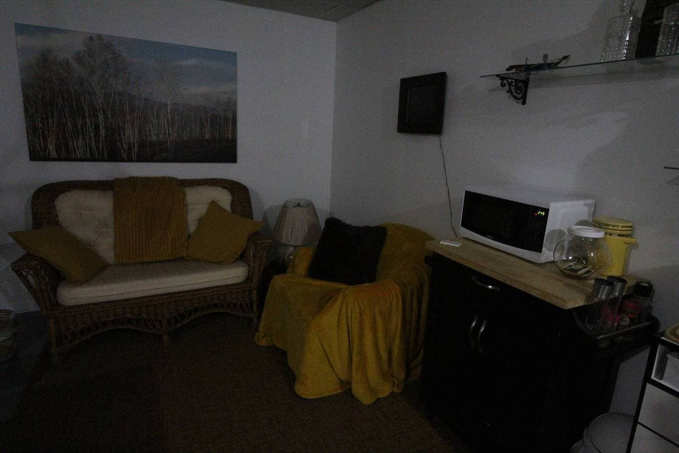 Foto 8 von 29: Großes Luther King-Schlafzimmer, entspanntes, modernes Dekor