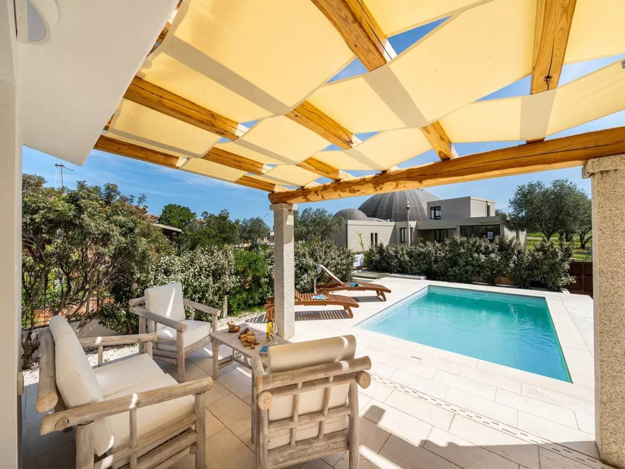 Foto 9 von 24: Elegante Villa mit privatem Pool in San Teodoro