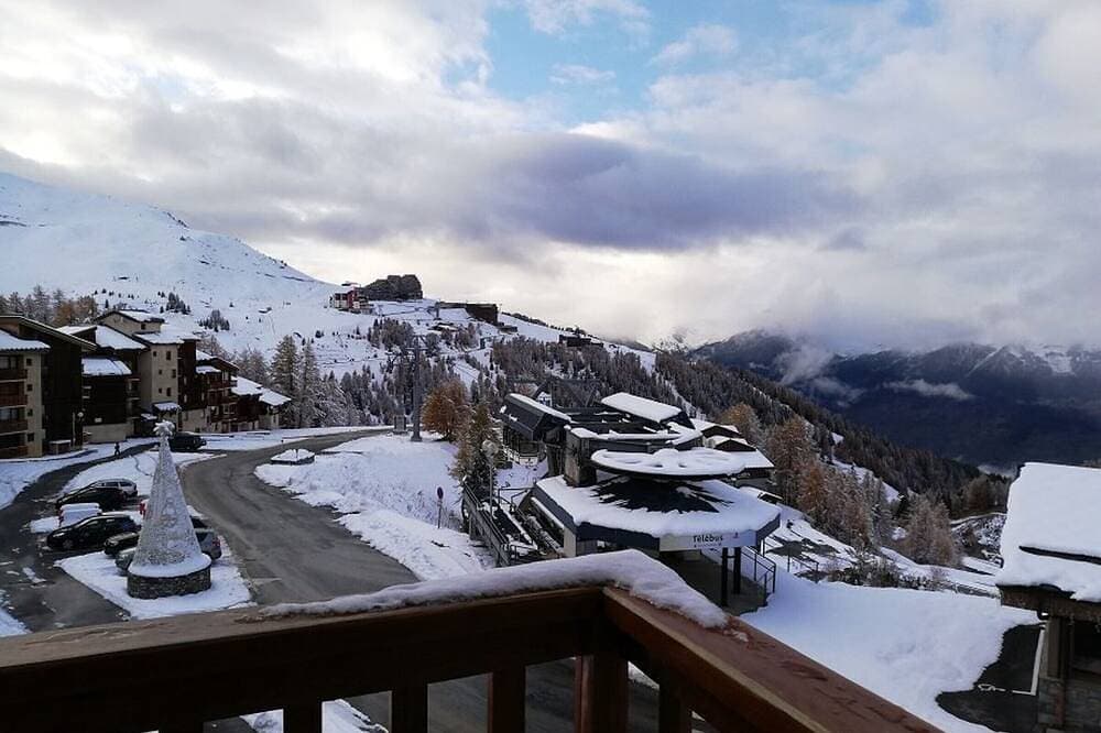 Foto 6 von 10: Gemütliches Studio in Plagne Villages nahe Pisten, Balkon, 4 Pers