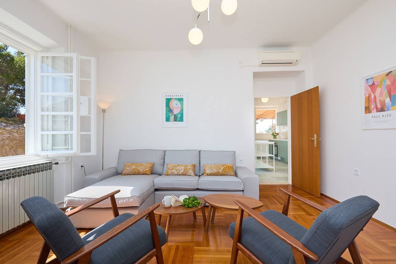 Foto 4 von 34: Ferienwohnung für 6 Personen mit Balkon