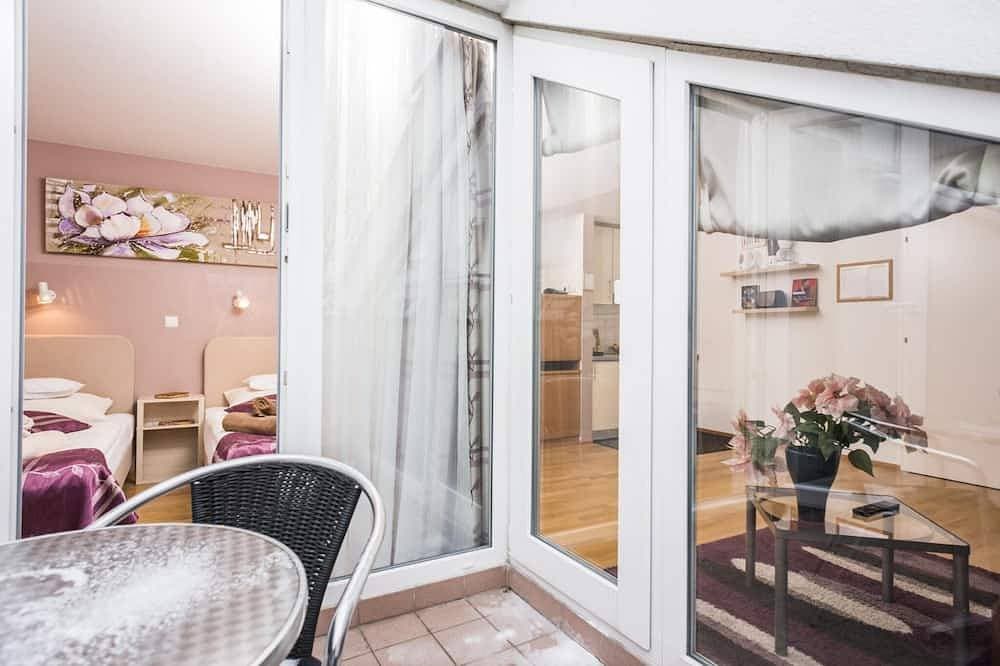 Foto 4 von 30: Appartement 2  Dachgeschosswohnung mit Terrasse