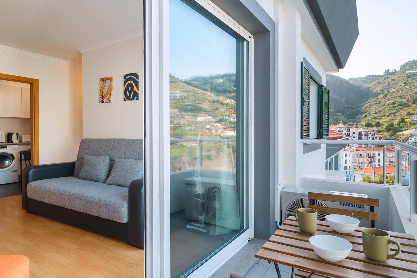 Foto 13 von 37: Ferienwohnung für 3 Personen mit Pool