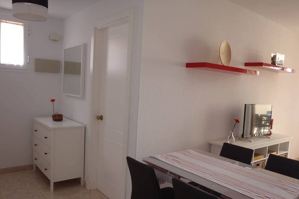 Foto 13 von 29: Geräumige, große Terrasse, sonnig, gratis WLAN, Meer, 250 m. vom Strand entfernt