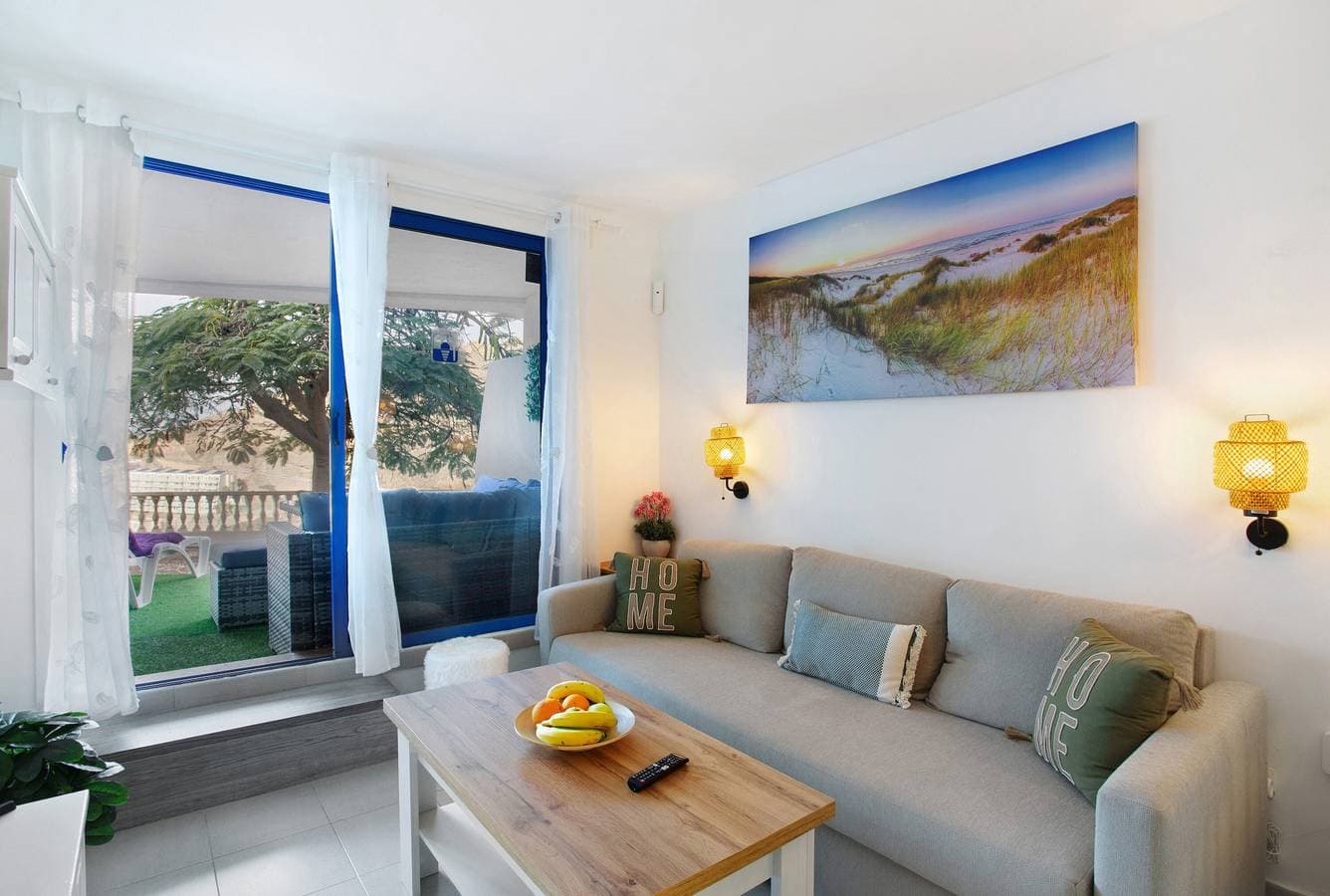 Foto 4 von 32: Ferienwohnung 'Views Of Sunsets' mit Meerblick, Gemeinschaftspool und WLAN