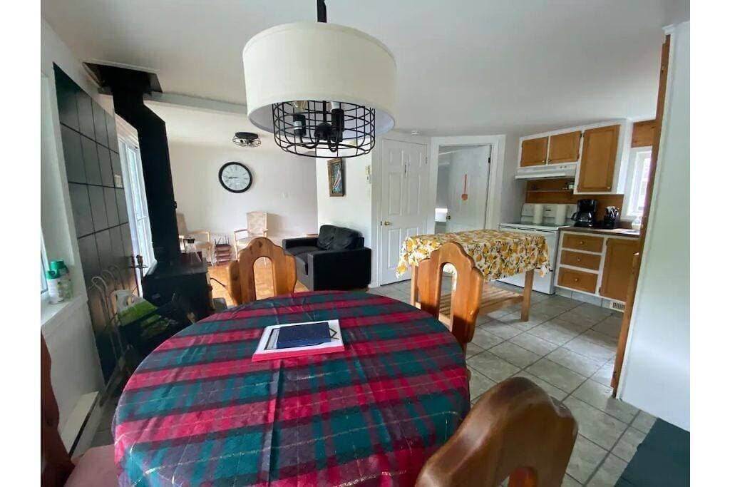 Foto 10 von 26: Lac Lola Waterfront Cottage 45 min from Ottawa