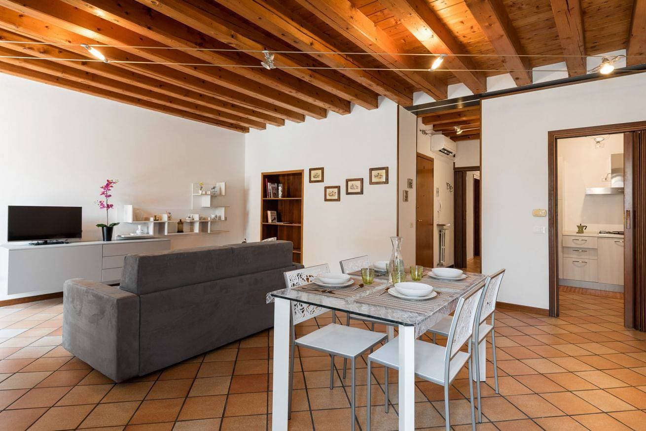 Foto 5 von 13: Ferienwohnung für 4 Personen mit Balkon/Terrasse