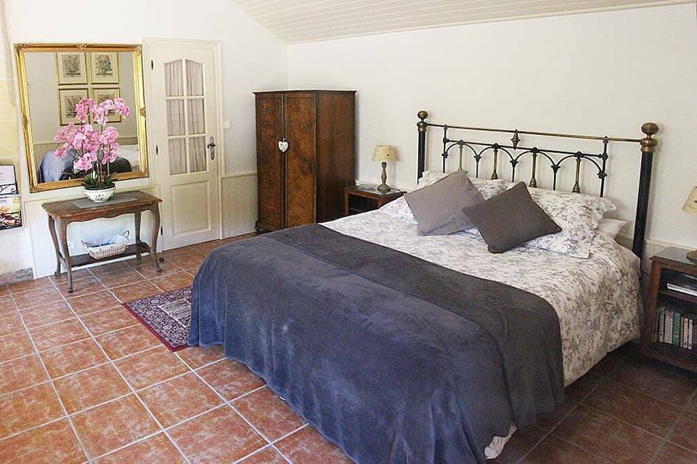 Foto 3 von 19: Luxuriöses B & B in der Nähe von Saumur in einem ehemaligen Weingut aus dem 18. Jahrhundert mit beheiztem Pool