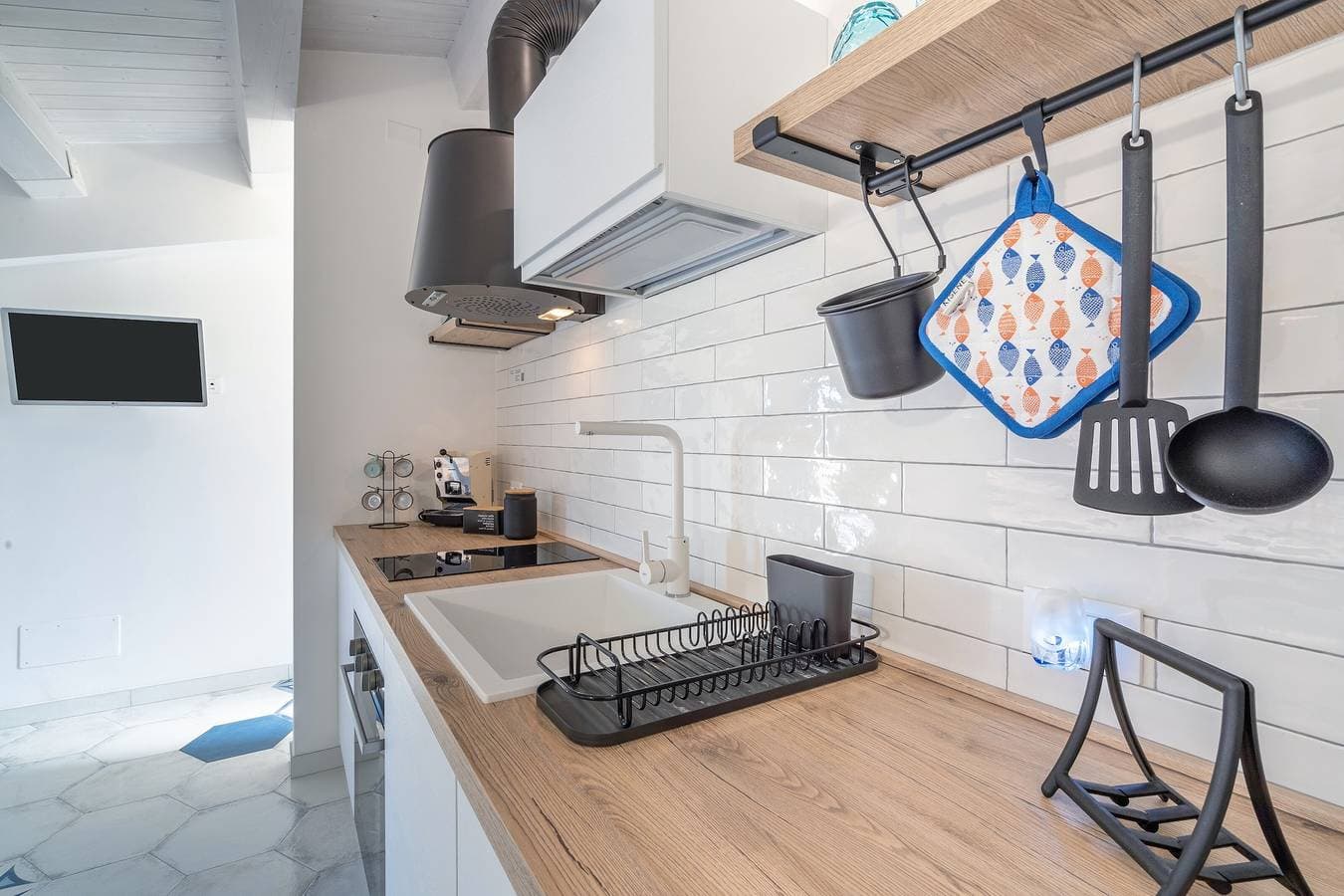 Foto 5 von 23: Ferienwohnung 'Boutique - Blue Sea' mit Meerblick, WLAN und Klimaanlage