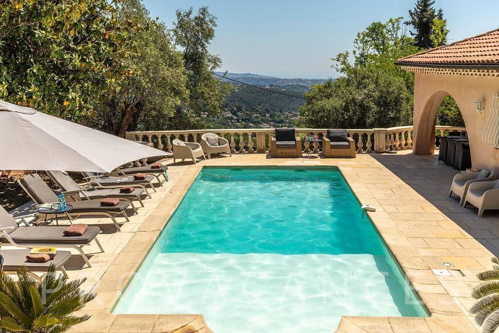 Foto 6 von 58: Ferienhaus mit Pool und Aussicht in Vence