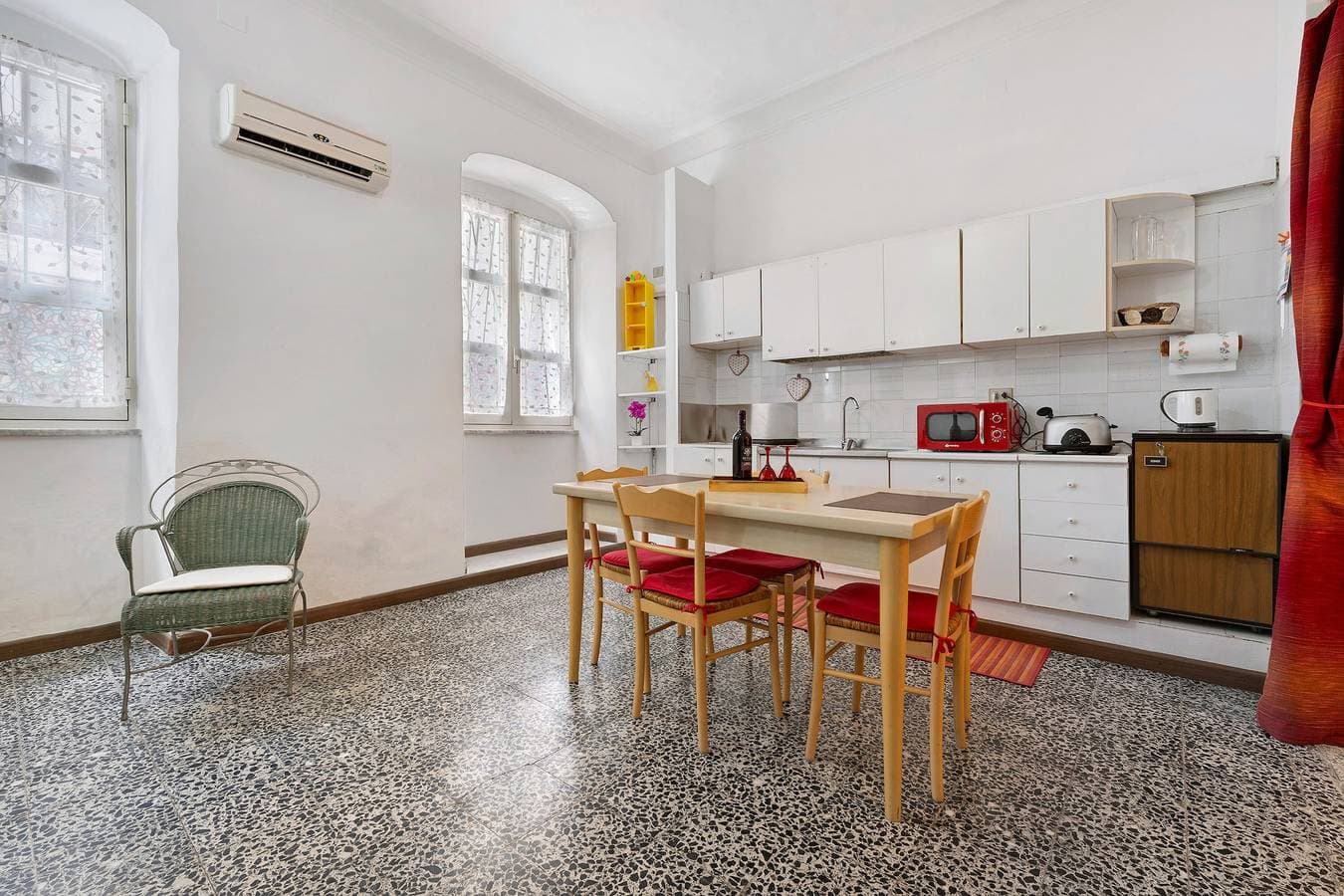 Foto 3 von 22: Ferienwohnung 'Chez Moi - Cagliari Centro' mit WLAN und Klimaanlage