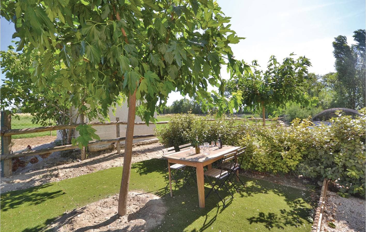 Foto 7 von 40: Rhone-Side Wohnung: AC, Pool, Parkplatz & WiFi!