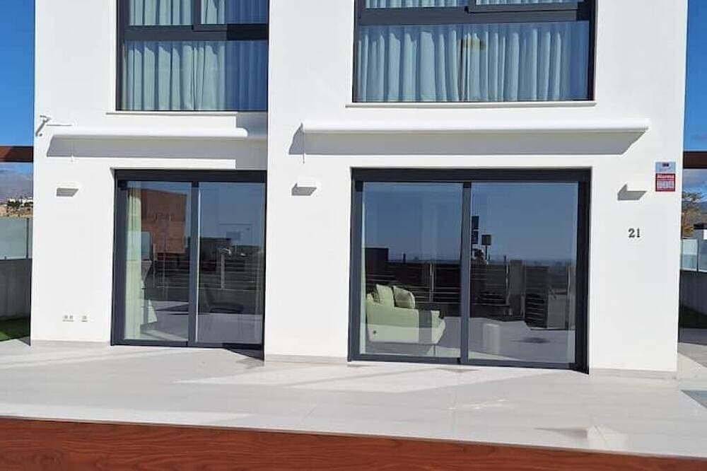 Foto 13 von 28: Neue Villa mit Panoramasicht auf Meer und Berge