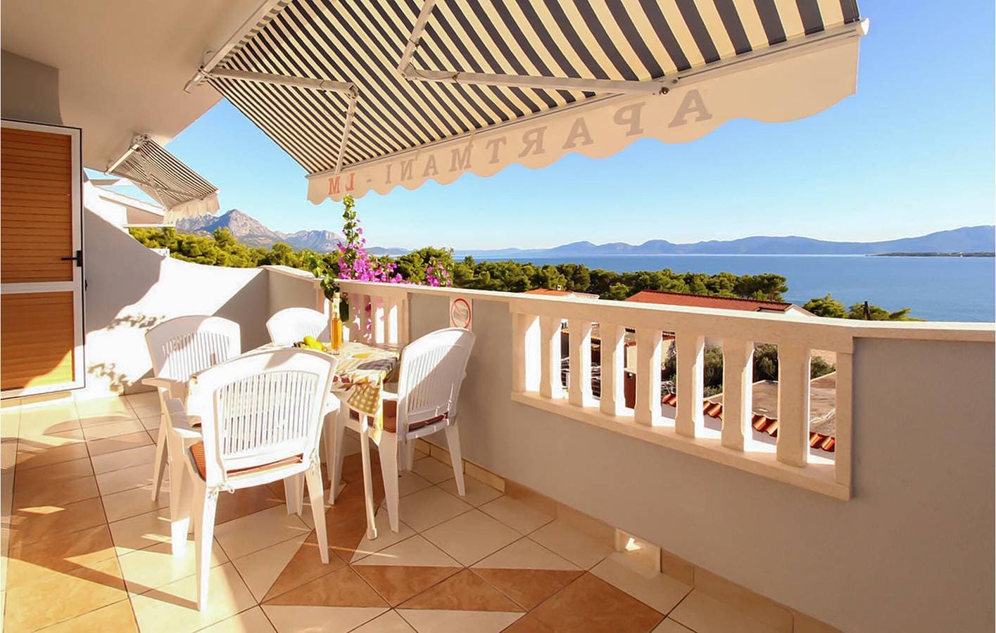 Charmantes 200 m vom Strand entferntes Apartment mit Terrasse und Parkplatz 1