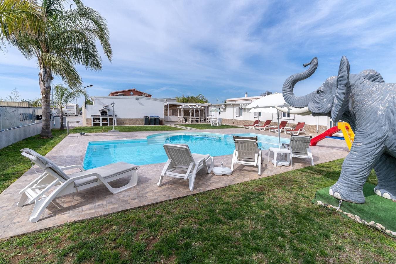 Foto 2 von 29: Villa 'Jungle Holiday' mit privatem Pool, WLAN und Klimaanlage