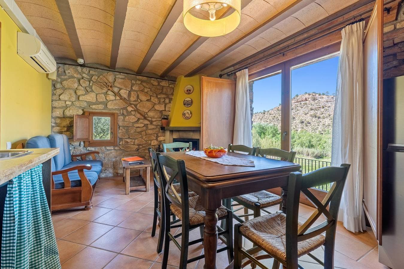 Foto 4 von 37: Ferienhaus "Mas De Lorena" mit Bergblick, Gemeinschaftspool und WLAN