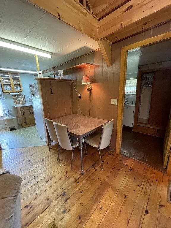 Foto 13 von 19: Quaint Retro Ash Cove Cottage