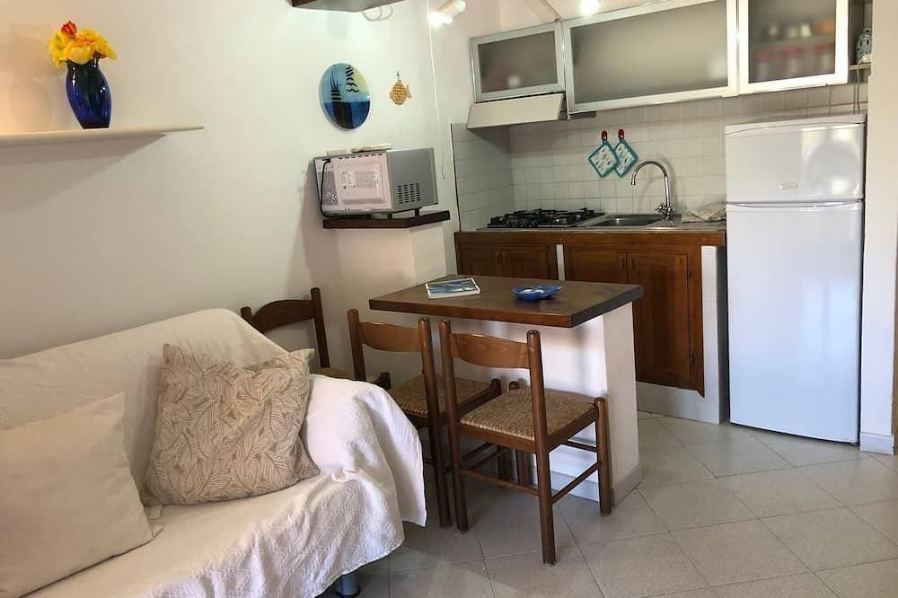 Foto 10 von 21: Three-room apartment Taverna sea view 200 mt beach