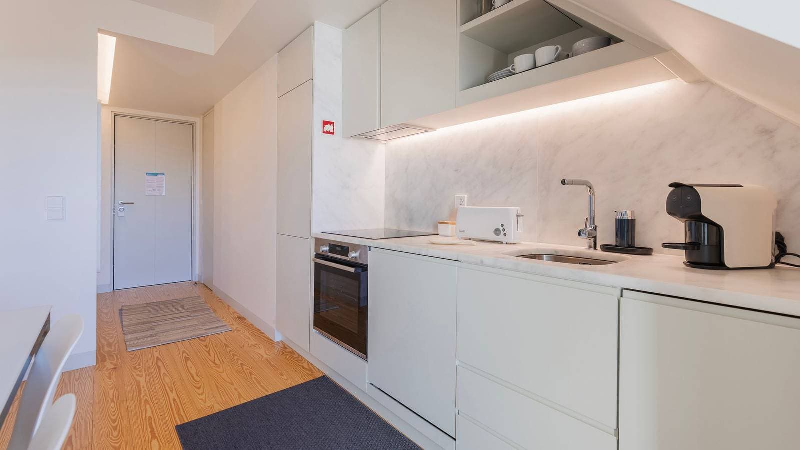 Foto 6 von 37: Ferienwohnung für 3 Personen mit Balkon