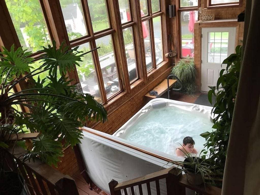 Open Hearth Inn Suite 2 - 10 min to Acadia! 1