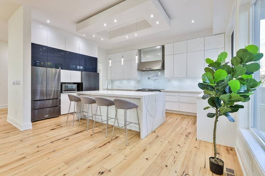 Foto 11 von 12: Comfortable Room in Toronto next to Yorkdale shopping mall