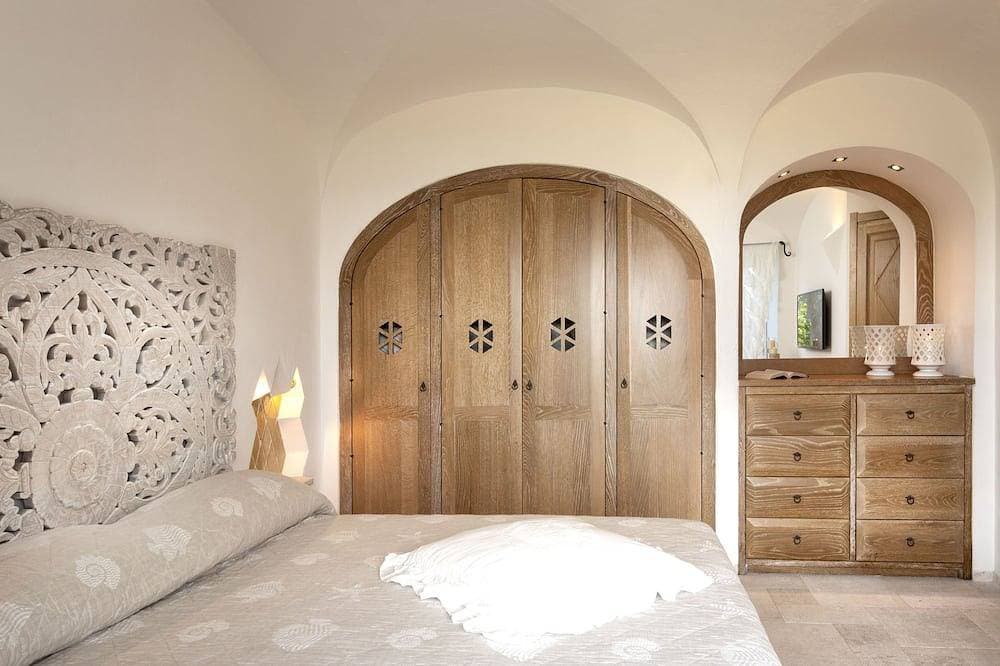 Foto 2 von 30: Luxury Front Beach - Villa Iris