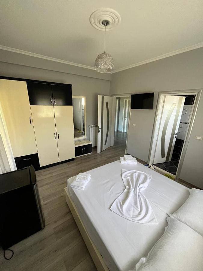 Foto 2 von 14: Double Room with Balcony