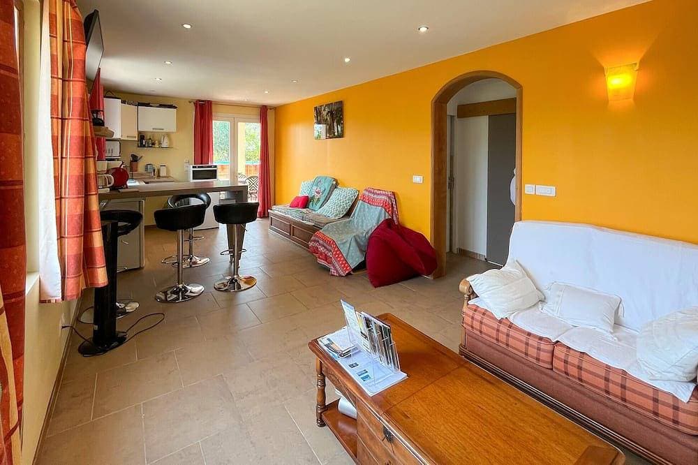 Foto 7 von 21: Lovely home in Châteauneuf-Villevieil