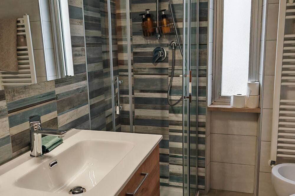 Foto 7 von 30: Ferienwohnung mit Terrasse, A/C, WiFi · 50 m zum Strand