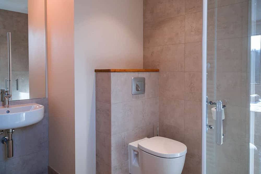 Foto 4 von 25: Luxuriöse 2-Bett-2-Bad-Villa mit beheiztem Pool auf Weingut Weingut