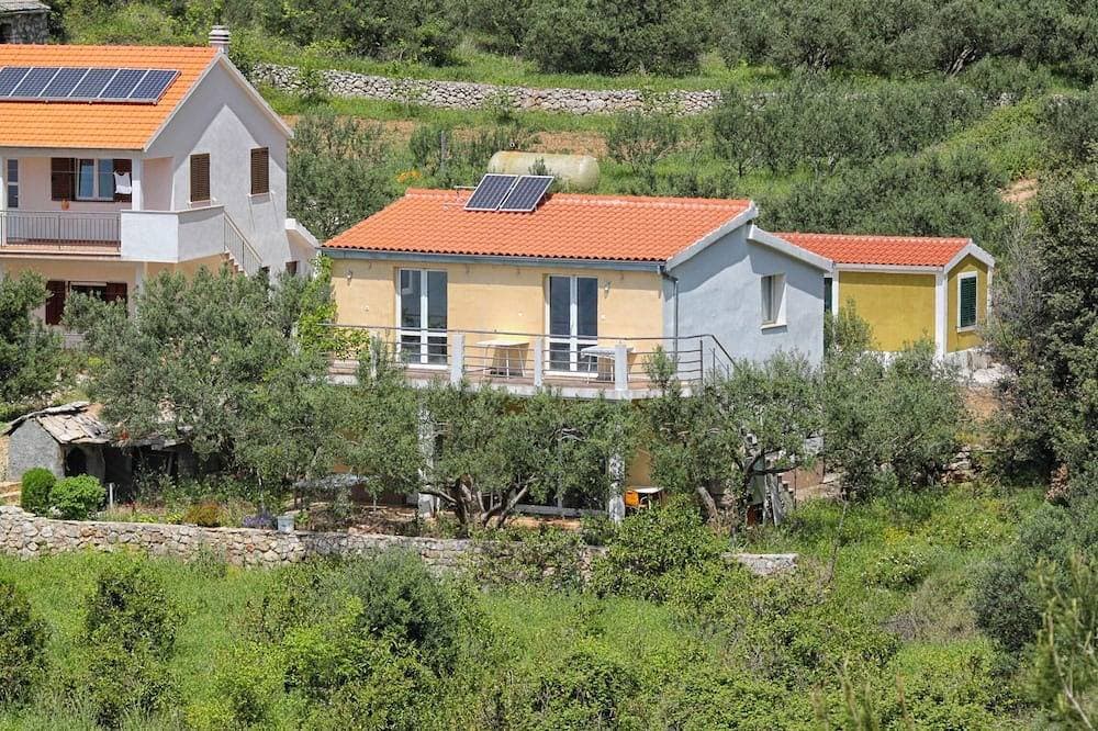 1-Zimmer-Ferienwohnung am Strand Bucht Skozanje, Hvar 1