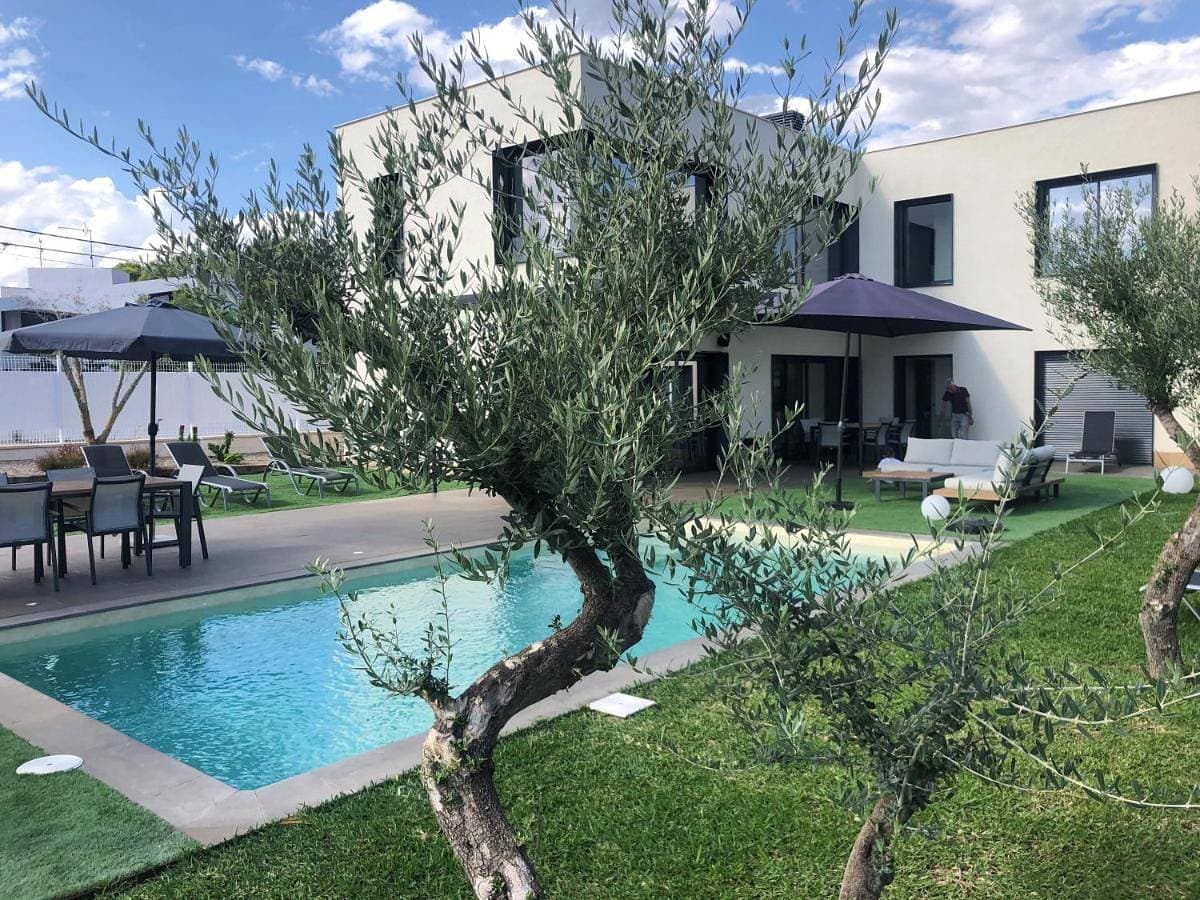 LA CASA DE LA OLIVERA Luxurious house 1